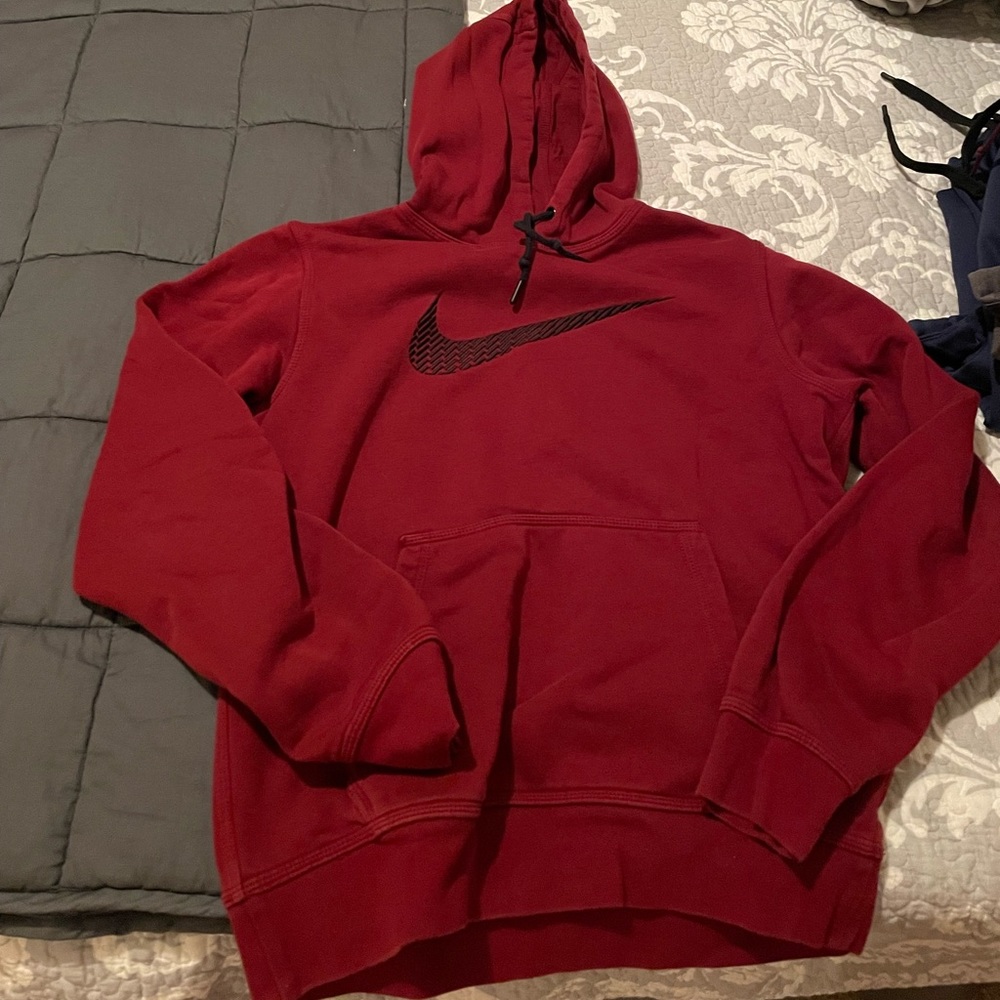 Maroon Nike sweatshirt